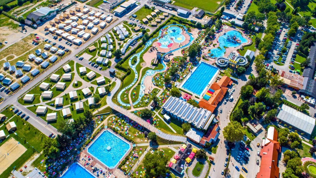 Terme Village - Mobile Homes Catez ob Savi Exteriör bild