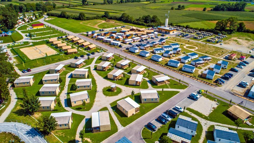Terme Village - Mobile Homes Catez ob Savi Exteriör bild